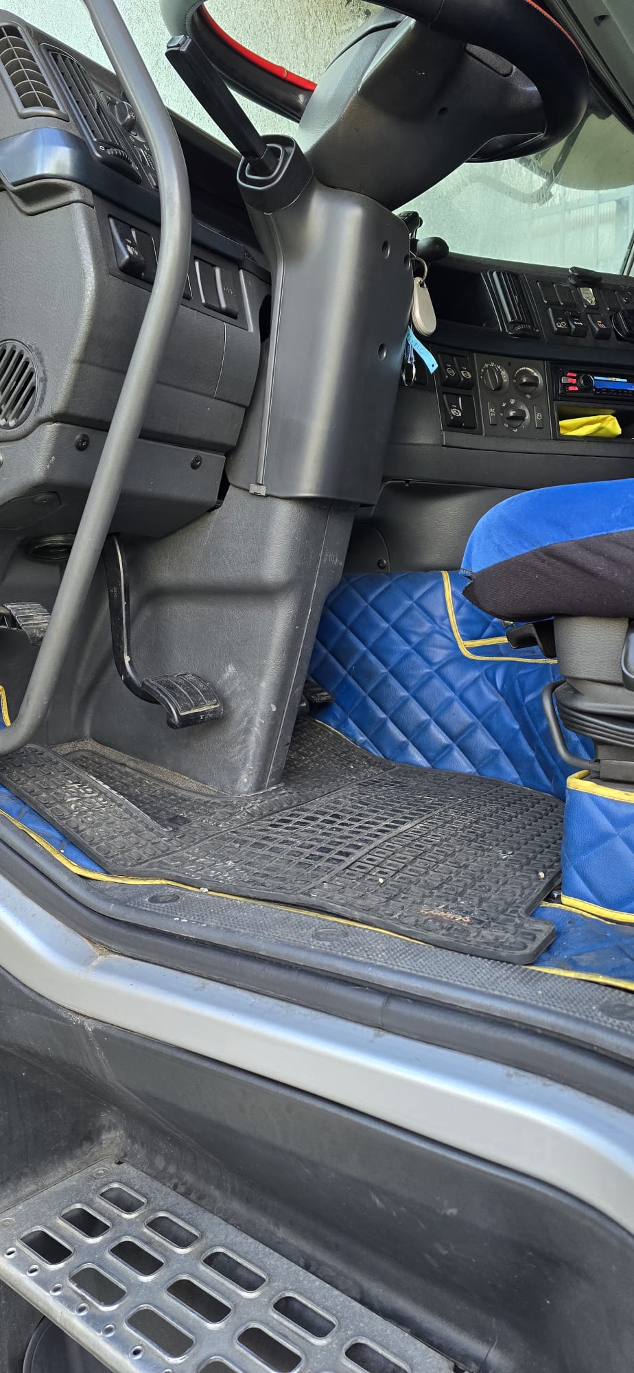 Tappezzeria camion pulita